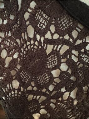Loft Black Appliquè Top 🖤Sexy with black bra🖤Soft Cotton